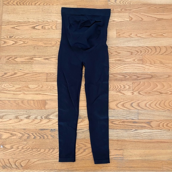 BLANQI® Everyday™ Maternity Belly Support Leggings 
Small 
Black - Picture 2 of 6